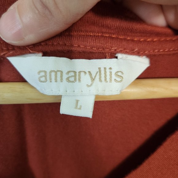 Amaryllis Asymmetrical Top Size L - Picture 4 of 5